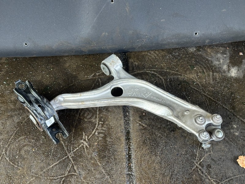 2018 - 2022 HONDA ACCORD FRONT RIGHT SIDE SUSPENSION LOWER CONTROL ARM OEM