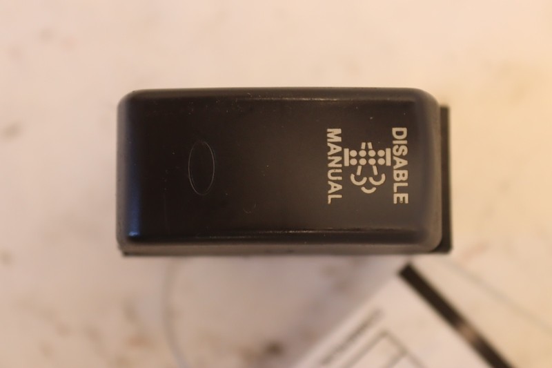 2013-2021 PETERBILT 579 REGEN DISABLE MANUAL CONTROL SWITCH BUTTON OEM