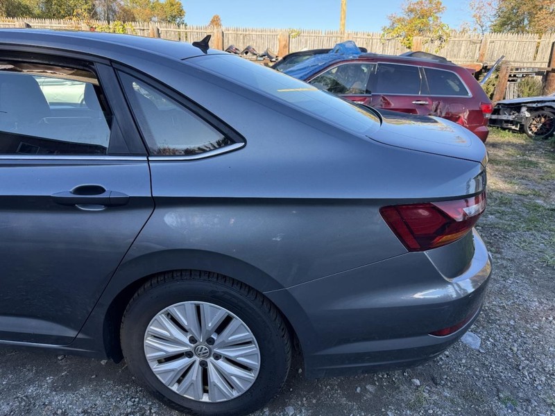 2019-2024 Volkswagen Jetta Left Driver Side Quarter Panel Gray