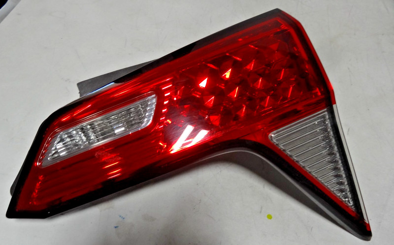 2016-2022 Honda HR-V Right Passenger Side Inner LED Tail Light! Factory Original