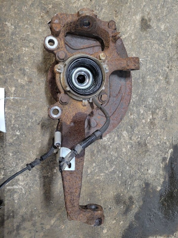 Passenger Front Spindle/Knuckle Knuckle Fits 10-14 FORD F150 PICKUP 1688352
