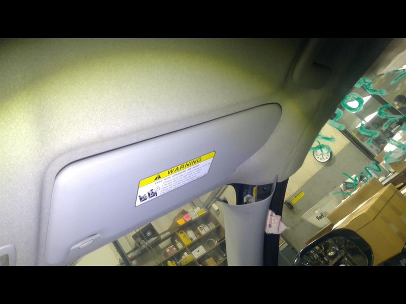 Passenger Sun Visor With Illumination Fits 20-24 OUTLANDER SPORT 1701941