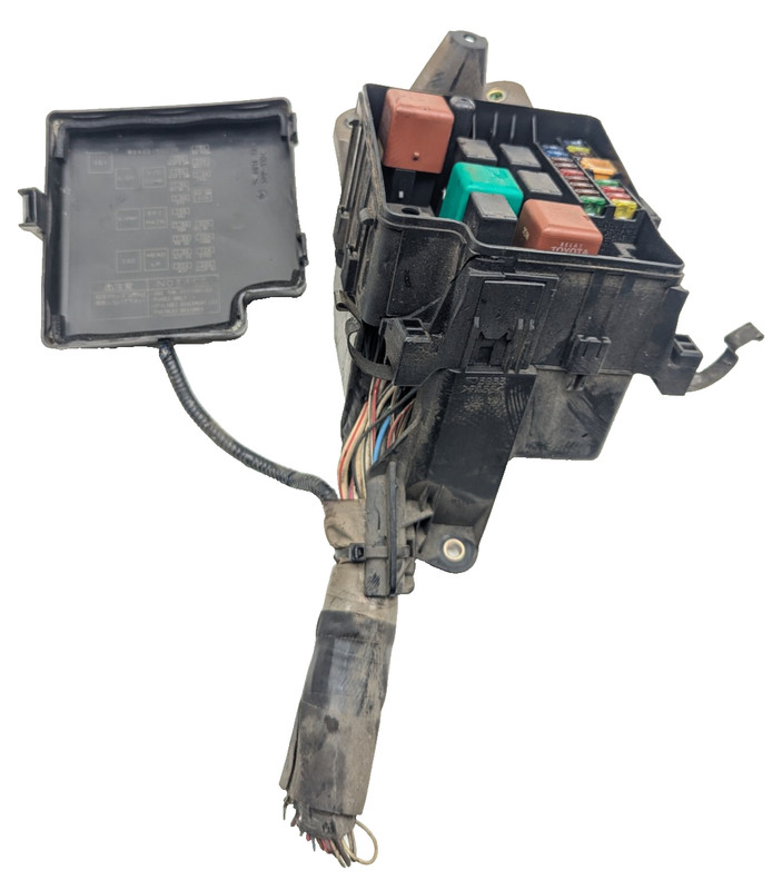 01-03 LEXUS LS430 FRONT LEFT UNDERHOOD RELAY FUSE BOX OEM