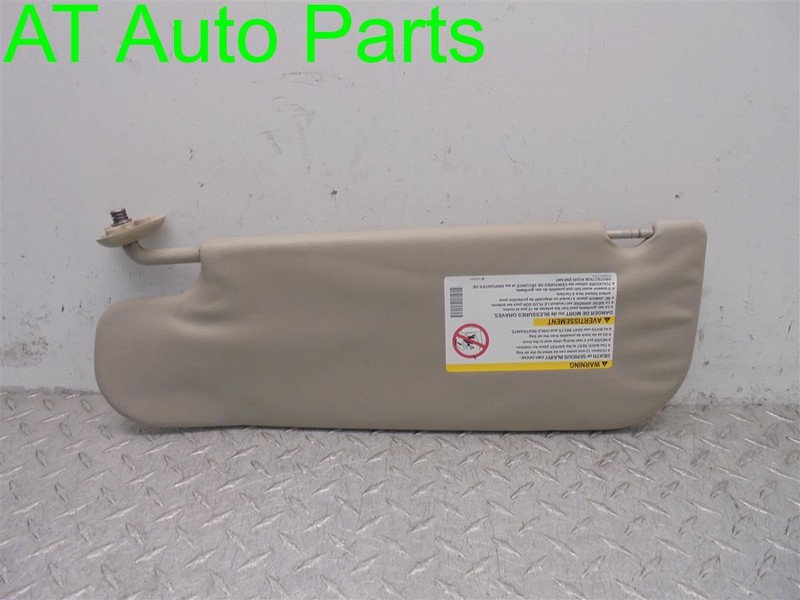 00-05 GMC SAFARI PASSENGER RIGHT INTERIOR SUN VISOR TAN OEM 15744038