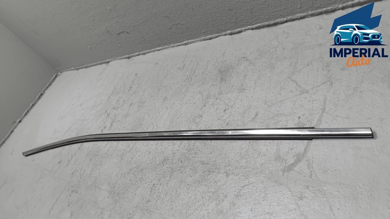 2018-2024 TOYOTA CAMRY FRONT PASSENGER SIDE DOOR WINDOW BELT CHROME MOLDING OEM