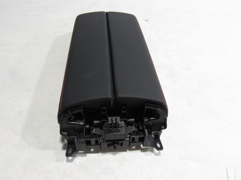 19-23 Mercedes A35 V177 2021 Front Center Console Armrest Arm Rest Cover Lid :A