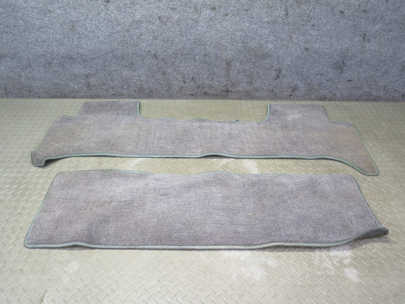 1991-1994 TOYOTA LAND CRUISER FJ80 SECOND AND THIRD ROW FLOOR MAT CARPET SET
