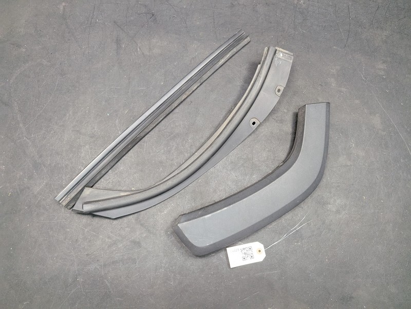 Rear Right Wheel Arch Flare Molding Forward 2021 Toyota RAV4 75061-0R010 19 - 24