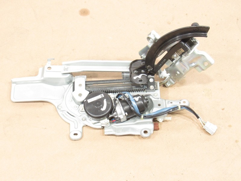 05-07 Honda Odyssey 2006 Rear Trunk Tailgate Sliding Door Motor ;