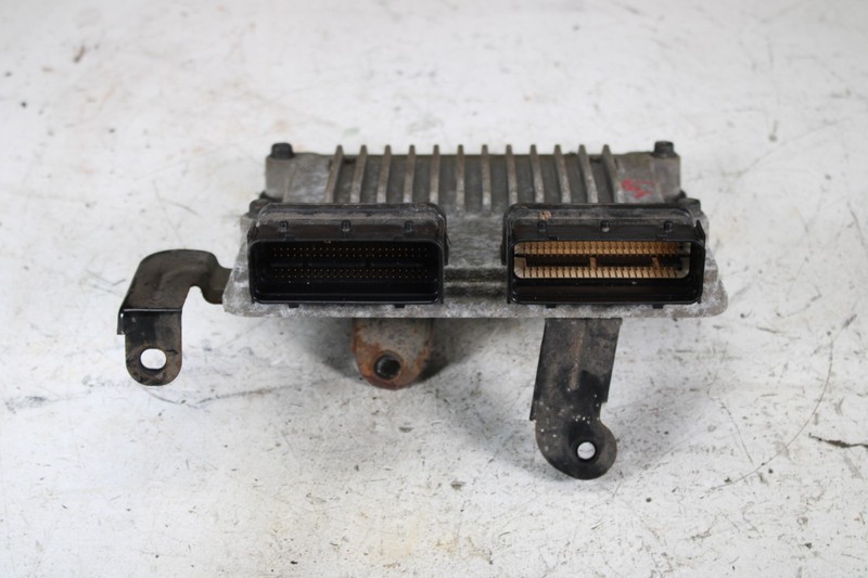 2009-2012 Hyundai Genesis 3.8L Engine Control Unit ECU 391063C511 Module 693-2F2