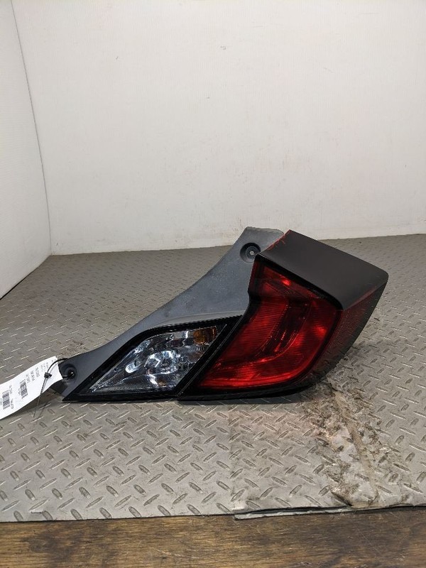 Passenger Tail Light Coupe Quarter Mounted Fits 16-20 CIVIC 1129953