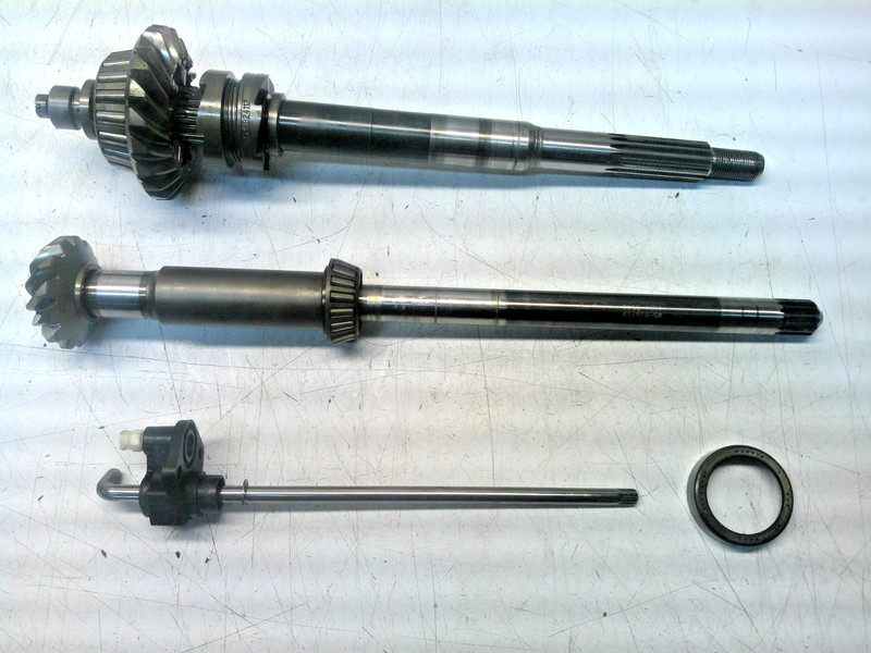 S5 Mercruiser Gen 2 Lower Unit Shafts & Gears 44-824110 45-816919