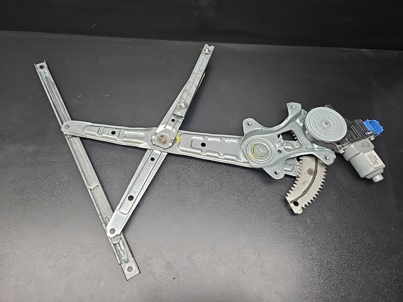 🌌2011 - 2020 INFINITI QX80 REAR RIGHT DOOR WINDOW REGULATOR 82730-1MA0A OEM🌌