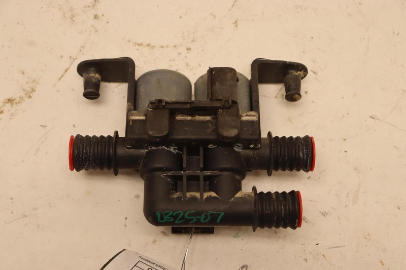 2014-2016 PORSCHE PANAMERA 3.0L E-HYBRID COOLANT HVAC HEATER CONTROL VALVE OEM