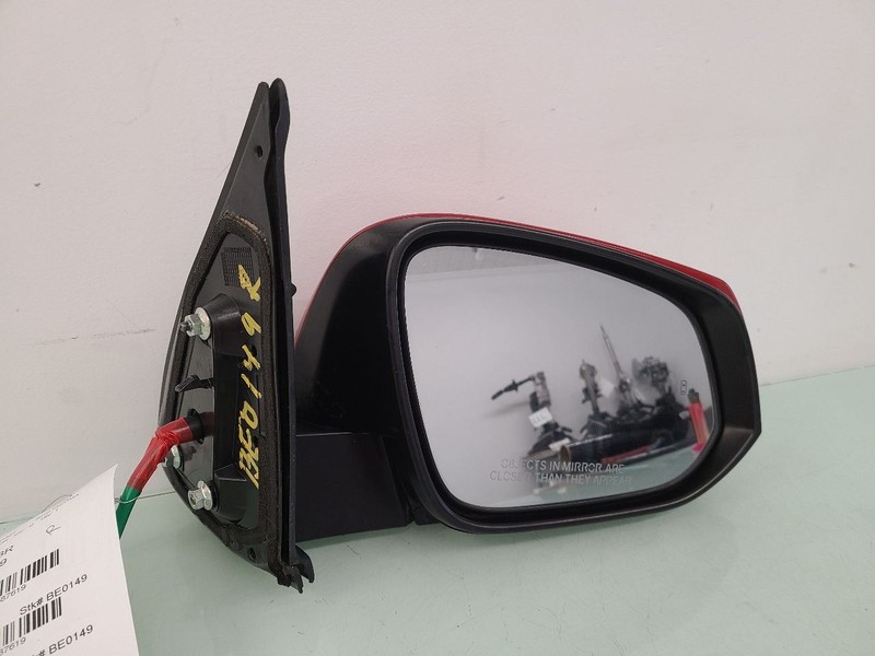 Passenger Side View Mirror With Signal Lamp Fits 16-23 TACOMA 587619