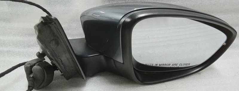 2011-2016 Volkwagen Jetta Hybrid Right Door Mirror Power w/memory Gray 64678