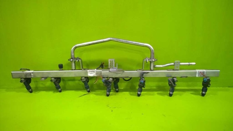 07 08 09 AVALANCHE FUEL INJECTORS W/RAIL OEM 3072-20