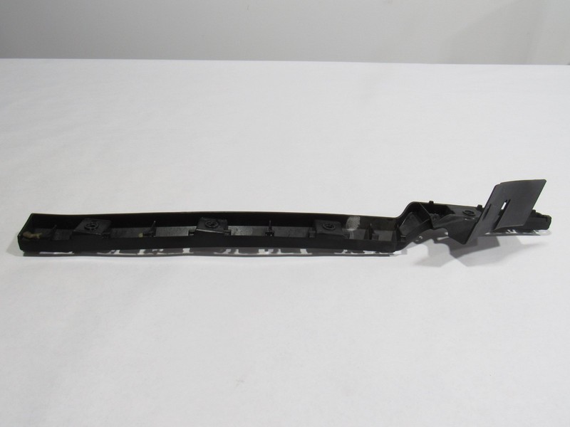 08-12 Maserati Granturismo S 2010 Right Skirt Rocker Bracket Mount Support :O