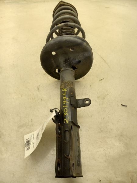97-01 TOYOTA CAMRY 2.2L AT FWD DRIVER SIDE FRONT STRUT ASSEMBLY