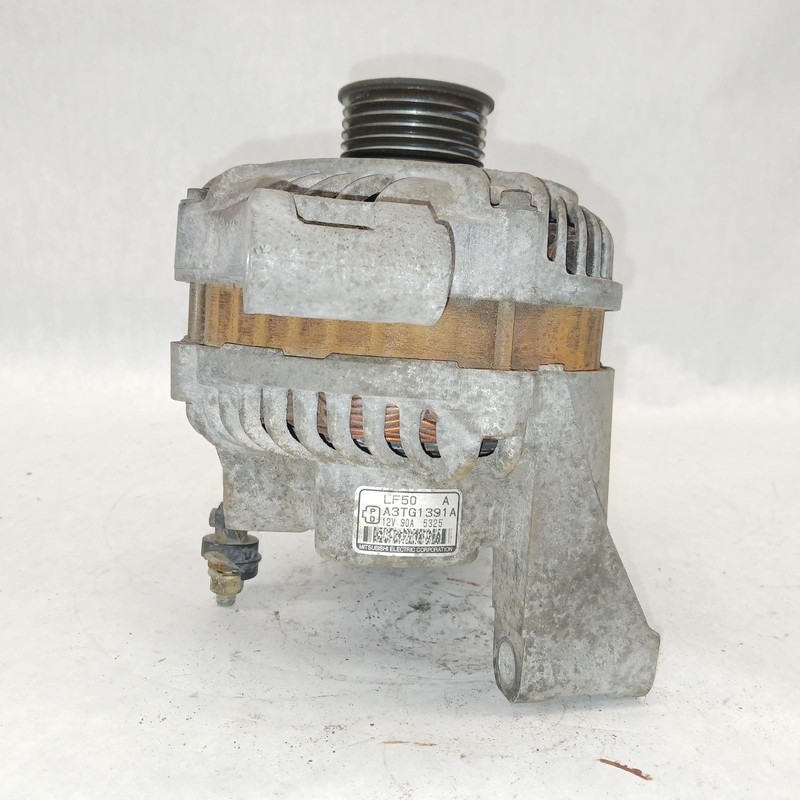 04-'06 MAZDA 3 Alternator 76k miles OEM 1 Year Warranty!