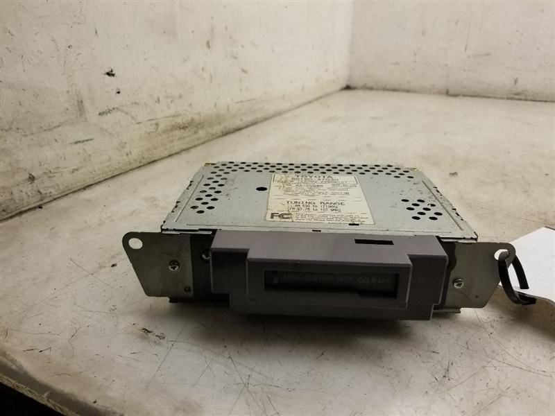 01-05 TOYOTA PRIUS RADIO/STEREO AUDIO AMPLIFIER UNIT ASSEMBLY
