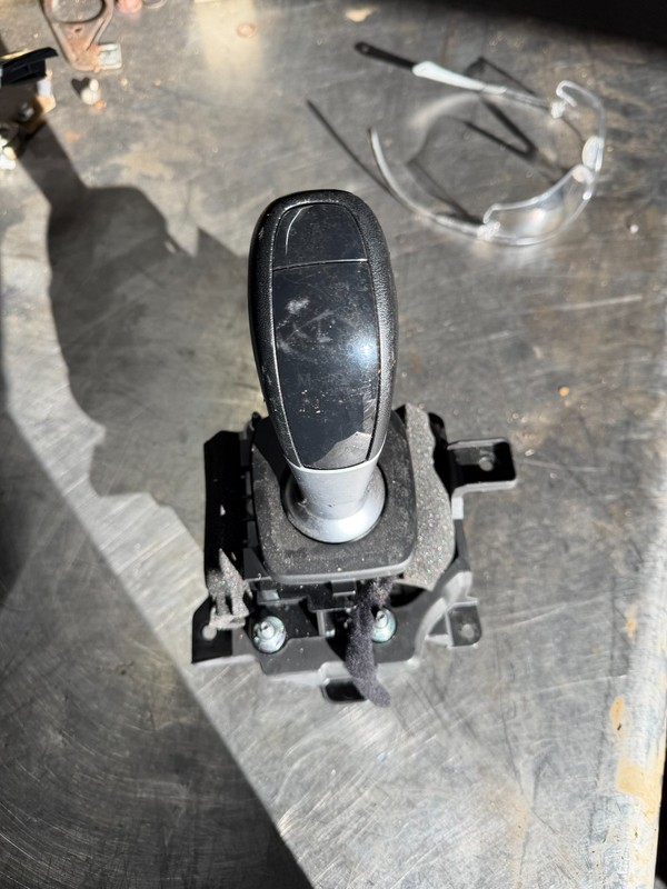 17-19 ALFA ROMEO GUILIA & STELVIO OEM AUTOMATIC FLOOR SHIFTER SHIFT SELECTOR
