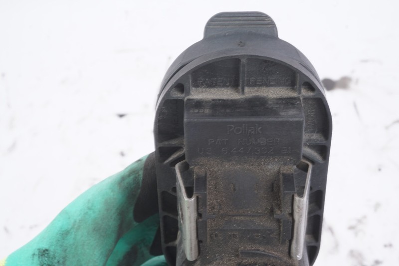 2016 - 2019 NISSAN TITAN TRUCK HITCH CONNECTOR TOW PLUG 7331792