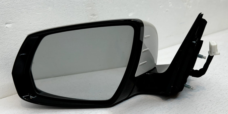 2014-19 HYUNDAI GENESIS G80LHPOWER MIRROR W/ SIGNAL LIGHT OEM# S87610-B1700