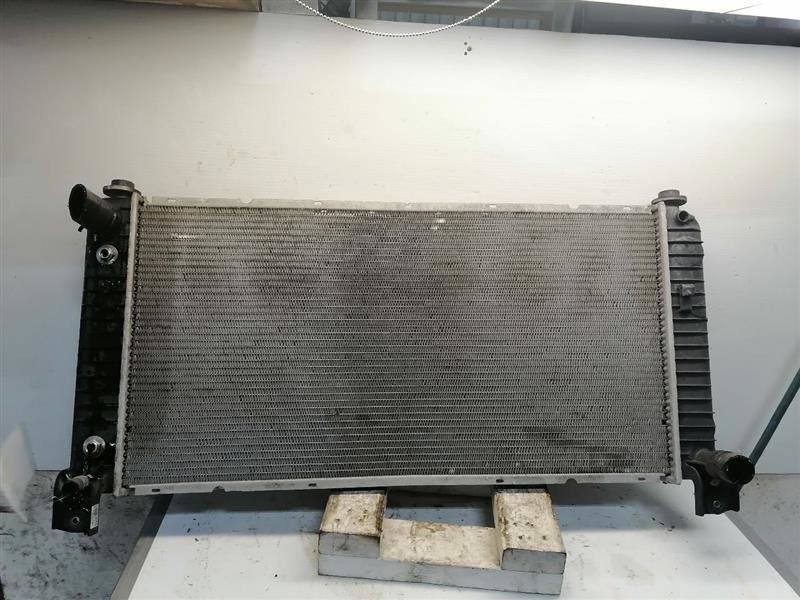 Radiator Fits 05-13 SIERRA 1500 PICKUP 1363267