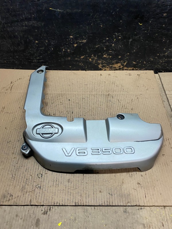 2001 to 2004 Nissan Pathfinder Engine Cover Ornament W5610 DG
