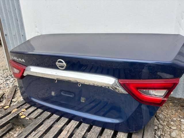 16 17 18 NISSAN MAXIMA TRUNK LID BS-464