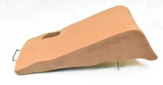 03-08 Maserati Quattroporte S M139 Rear Center Console Arm Rest Armrest OEM