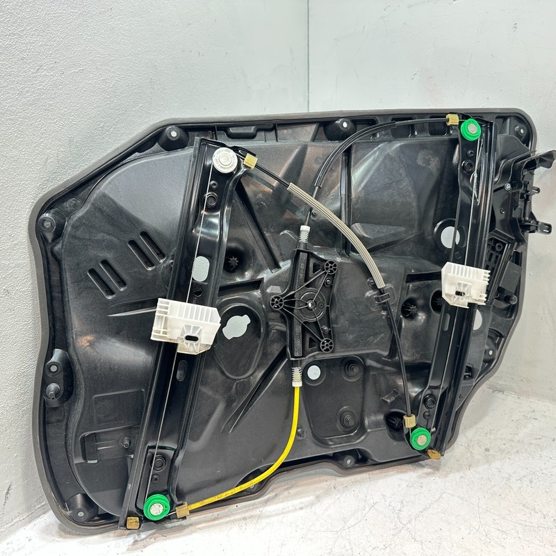 MERCEDES S550 W222 FRONT LEFT DOOR WINDOW REGULATOR W/ CARRIER OEM 2014-2017