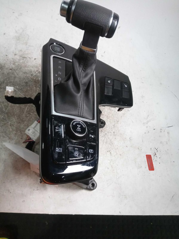 KIA Sportage 2024 OEM Blue Automatic Shift Lever Assembly 4WD 19K Miles