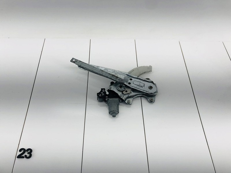 11-16 NISSAN JUKE REAR LEFT DRIVER SIDE DOOR WINDOW REGULATOR W/ MOTOR OEM
