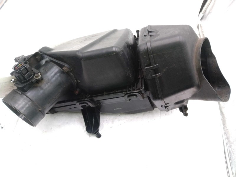 2005 Nissan Murano Air Cleaner Assembly OEM 3.5L Gold 164K Miles