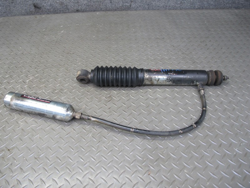 2003-2007 HUMMER H2 FRONT RIGHT SHOCK STRUT EDELBROCK XTREME TRAVEL W RESERVOIR