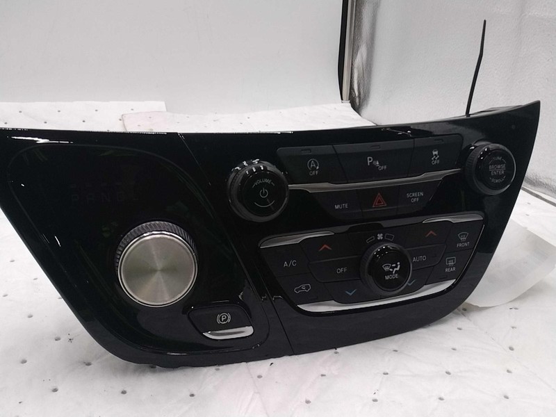 2019 Chrysler Pacifica A/C Selector Switch OEM Black 87000 Miles NJ25-27084