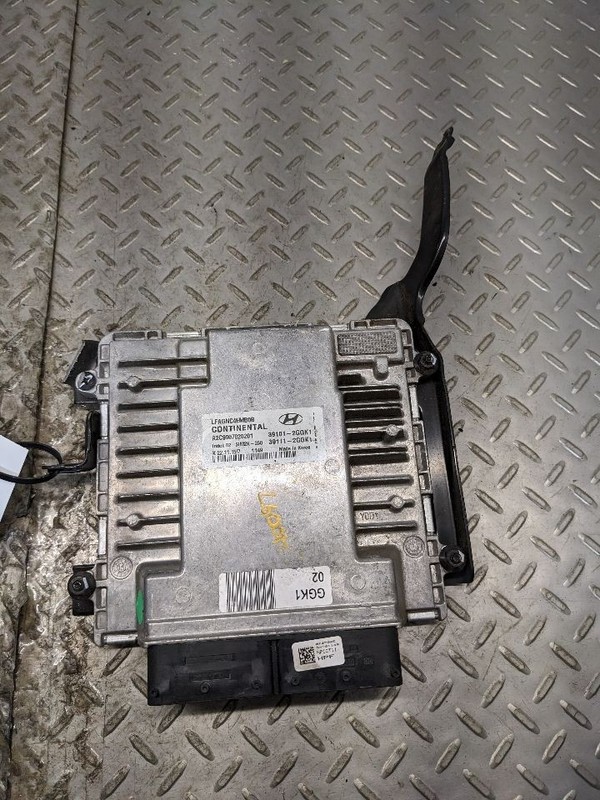 Engine ECM Electronic Control Module 2.4L Ulev 70 Fits 15-17 SONATA 1131095