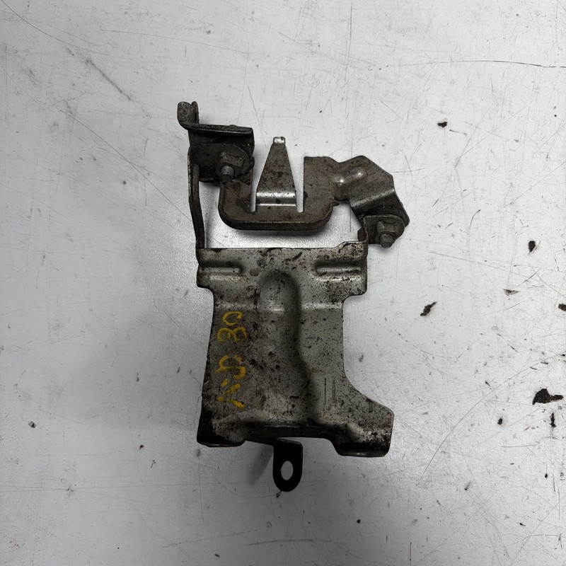 07-11 Honda CR-V P/S Power Steering Oil Tank Reservoir Bracket 53711-SWA-000 OEM