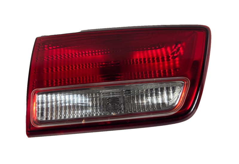 2015 2018 Kia Sedona Left Driver Side Rear Tail Gate Inner Tail Light Lamp OEM