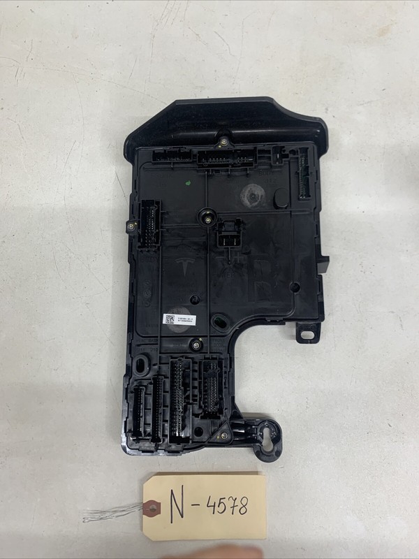 2017-2022 OEM TESLA Model 3 Right Side LV PREM Controller Module Unit 4578 B92