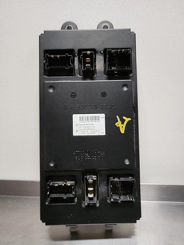 06 Thru 13 Mercedes W164 ML350 R350 Front SAM Control Module1645407562 OEM