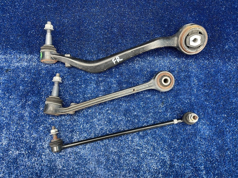 2010–2015 Chevrolet Camaro Front Right Suspension Control Arm Set OEM