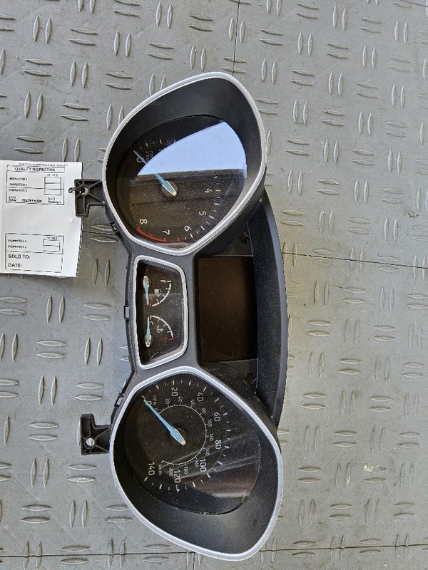 Speedometer Cluster MPH ID F1ET-10849-CTM Fits 17-18 FOCUS 3420339