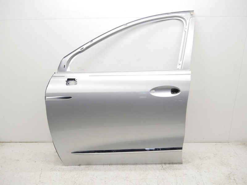 18-24 BUICK ENCLAVE FRONT LEFT LH DRIVER SIDE DOOR PANEL OEM *GAN QUICKSILVER*