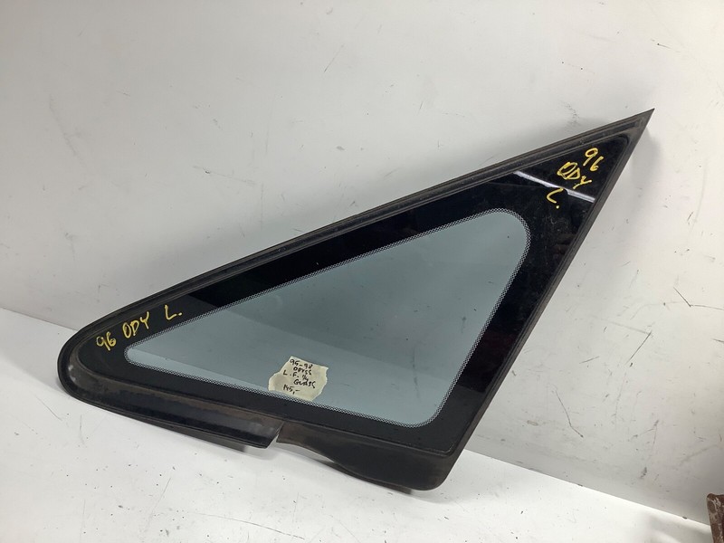 95-98 Honda Odyssey Left Front 1/4 Glass OEM