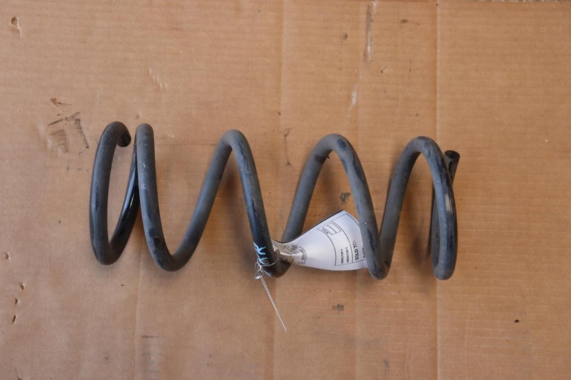 2008-2013 INFINITI G37 COUPE RWD REAR RIGHT SIDE SUSPENSION COIL SPRING OEM