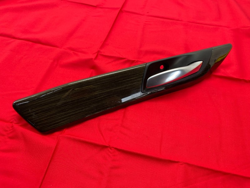 09-16 BMW E89 Z4 Front Right Passenger Side Interior Door Handle Wood Trim OEM ✅