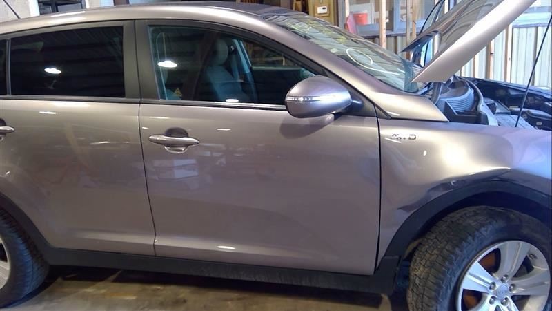 Passenger Right Front Door Without Solar Fits 10-16 SPORTAGE 3071403